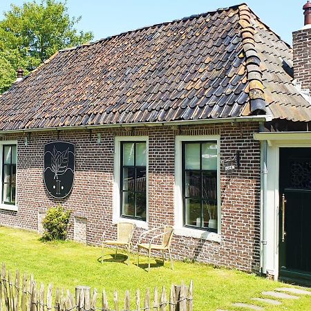 Fakansjehus Sfeervol Met Fijne Tuin Jirnsum Esterno foto