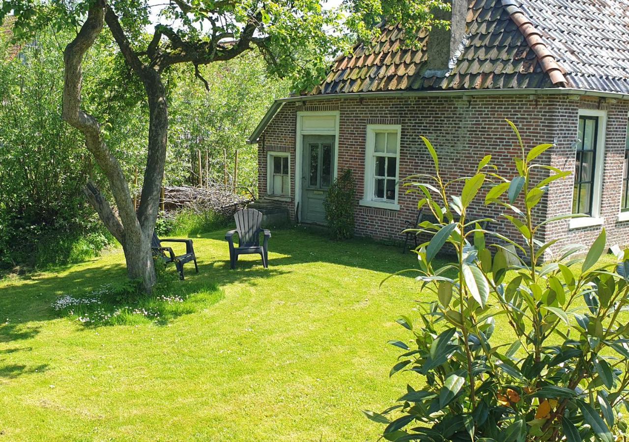 Fakansjehus Sfeervol Met Fijne Tuin Jirnsum Esterno foto